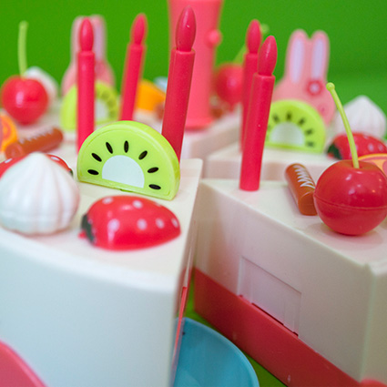 اسباب بازی برش کیک تولد Birthday